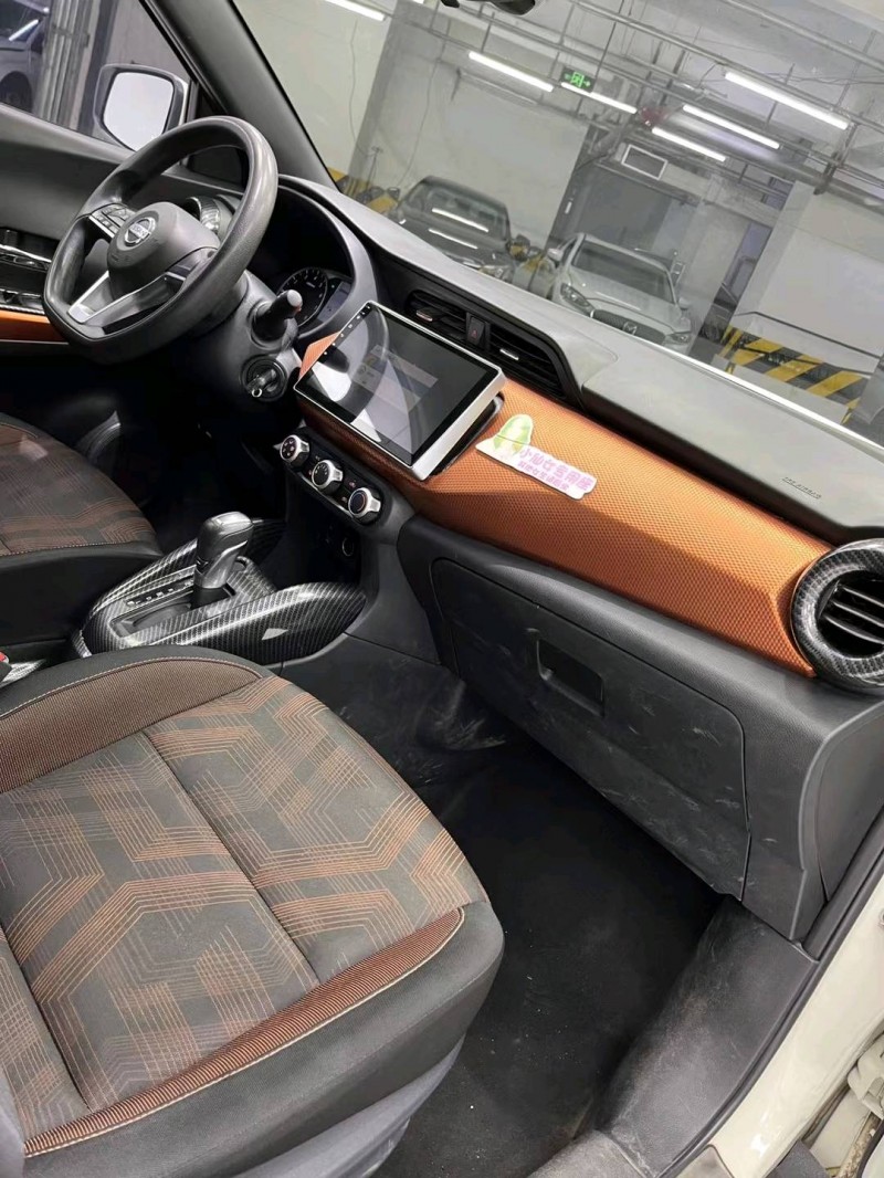 成都18年日产劲客8