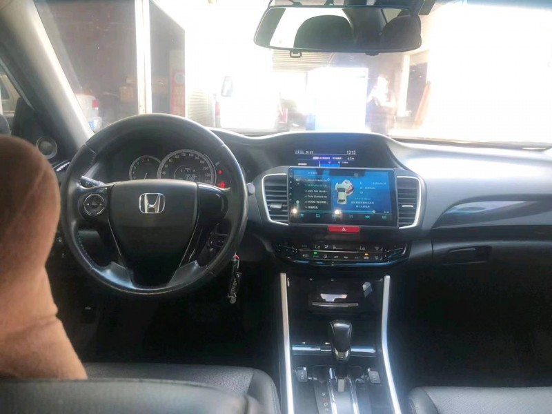广州18年本田雅阁5