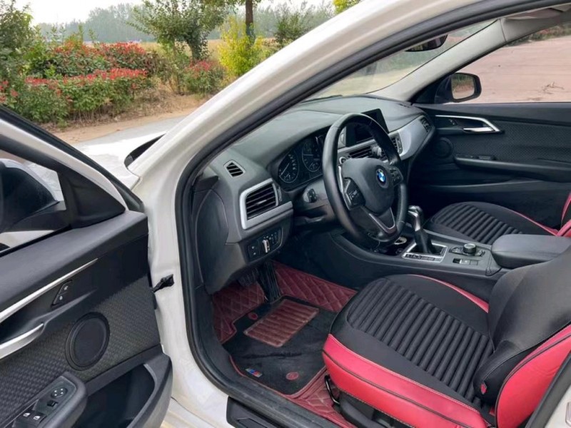 盐城17年宝马1系8