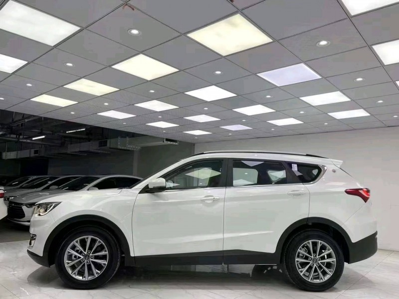 成都22年奇瑞捷途X703