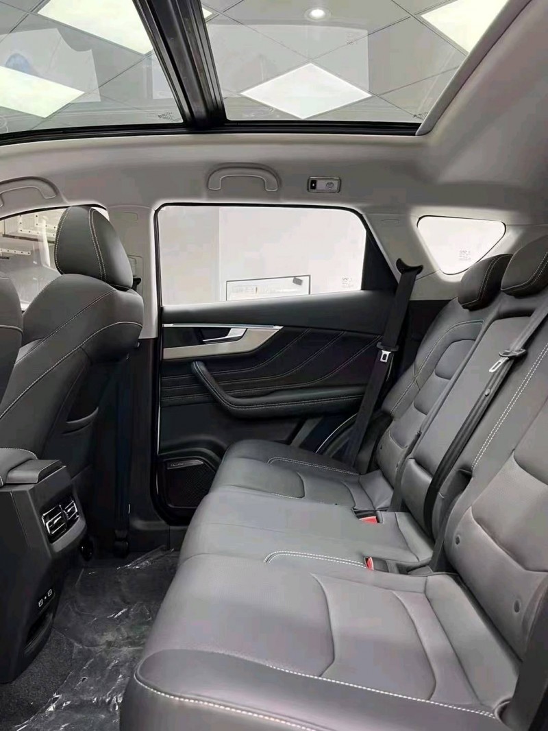 成都22年奇瑞捷途X707