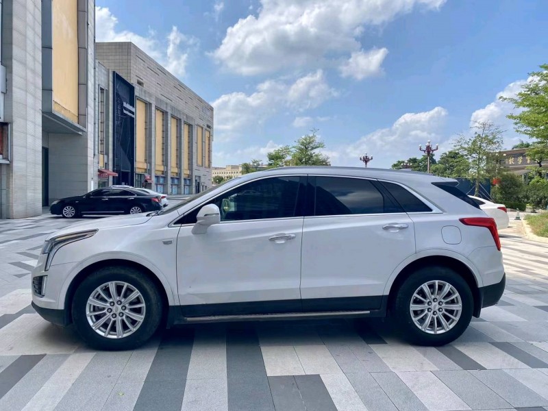 东莞17年凯迪拉克XT53