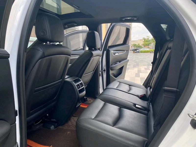 东莞17年凯迪拉克XT59