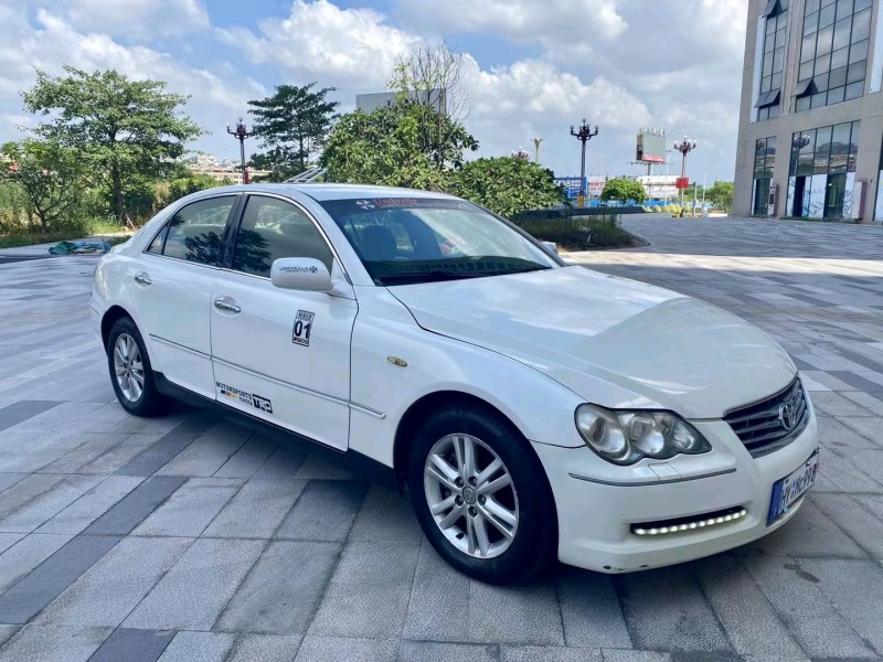 东莞06年丰田锐志2