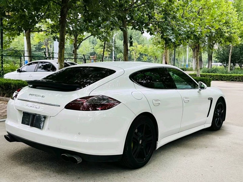 聊城12年保時捷帕拉梅拉8