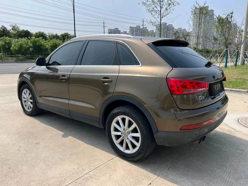 盐城15年奥迪Q38