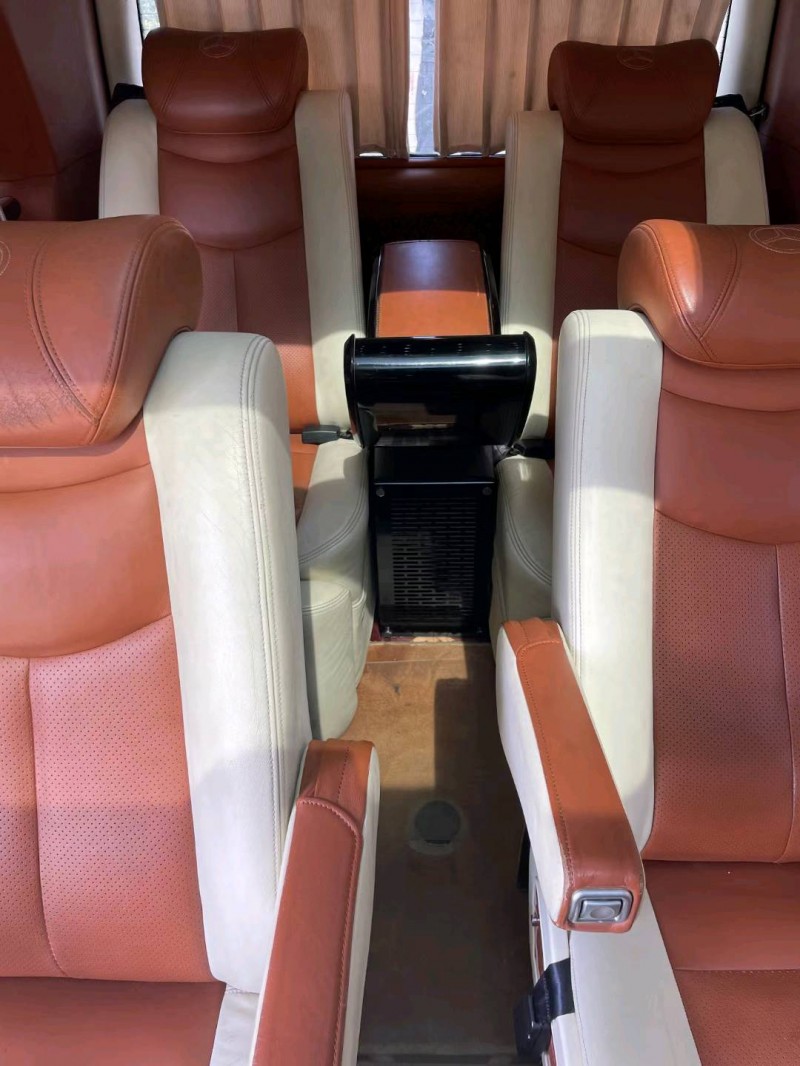 徐州13年奔驰威霆5