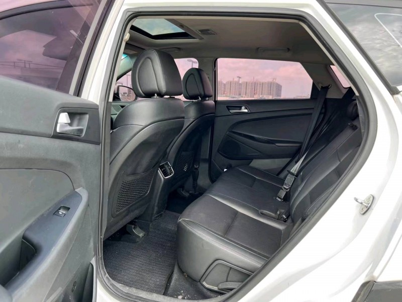 盐城17年现代途胜5