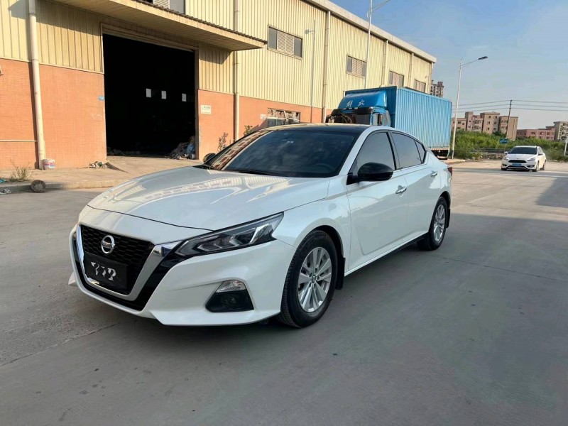 东莞20年日产天籁2