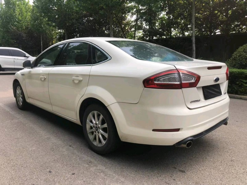 徐州13年福特蒙迪欧-致胜8