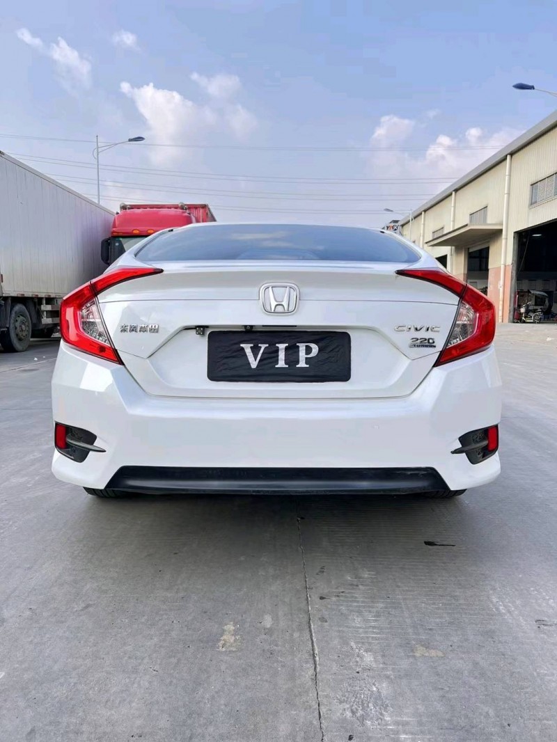 东莞18年本田思域1