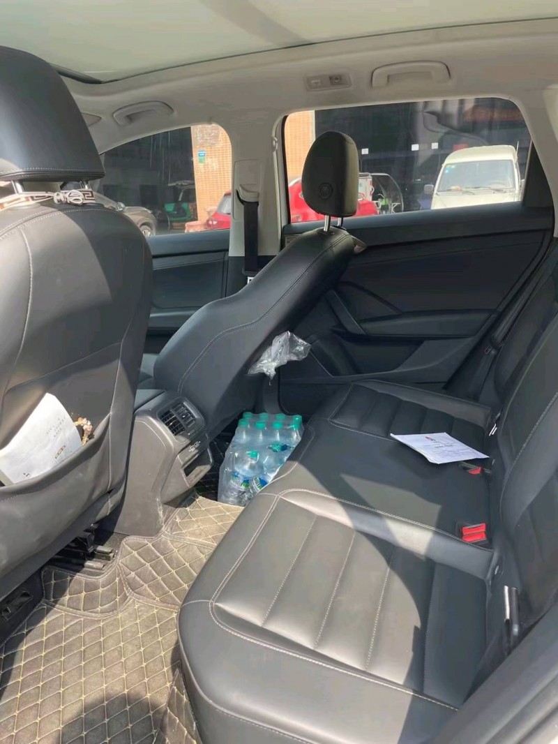 东莞20年大众途岳6