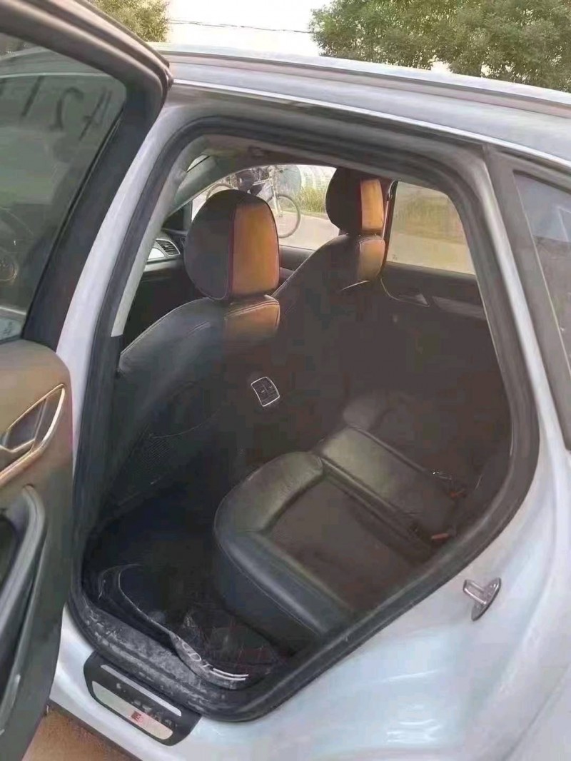 济宁19年奥迪Q34