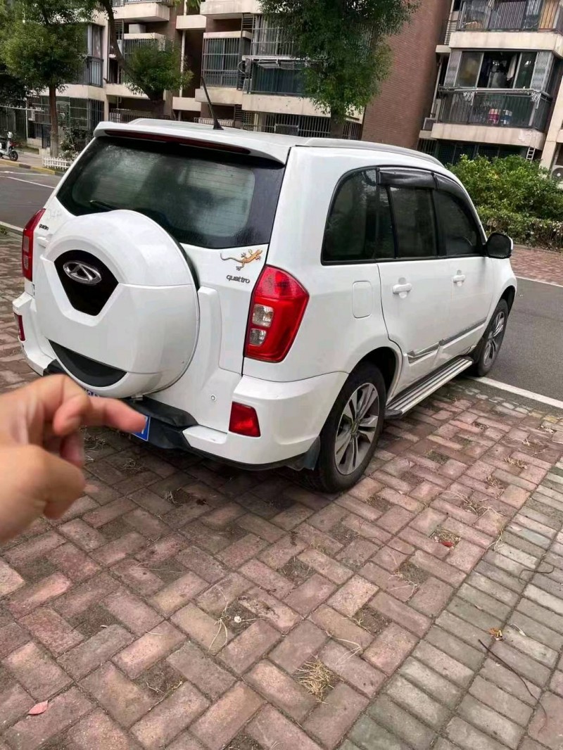 北京15年奇瑞瑞虎38