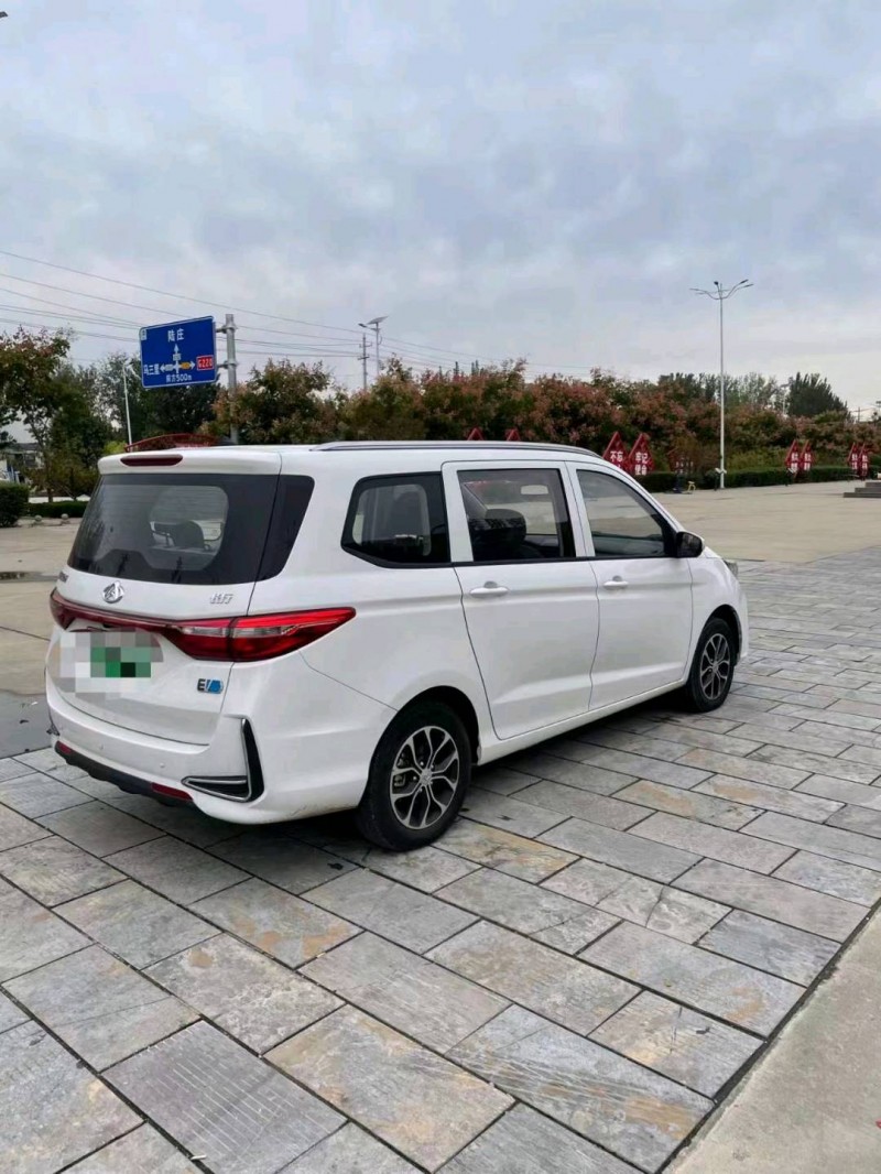 棗莊22年長安汽車長行EV6