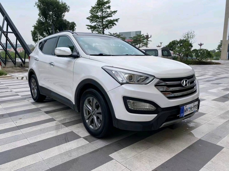 东莞16年现代新胜达2