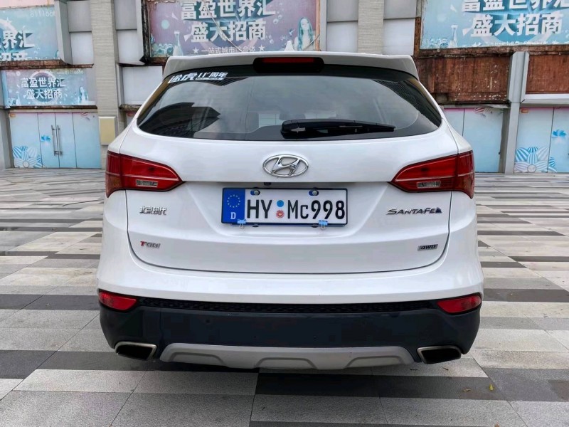 东莞16年现代新胜达5