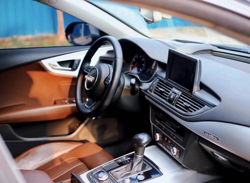 东莞13年奥迪A7L8