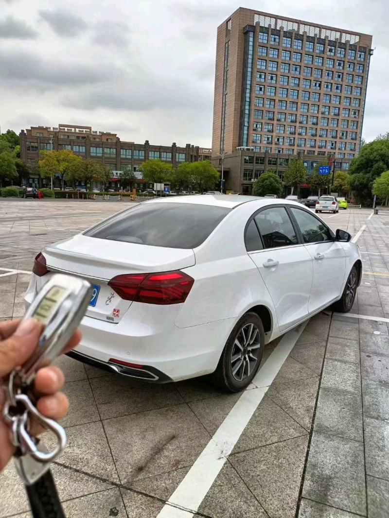 嘉興20年吉利帝豪1