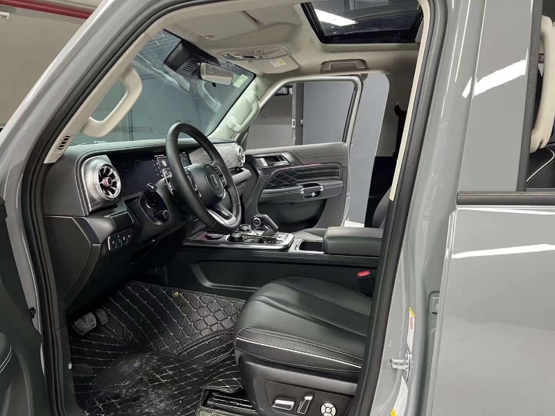 成都22年哈弗派4