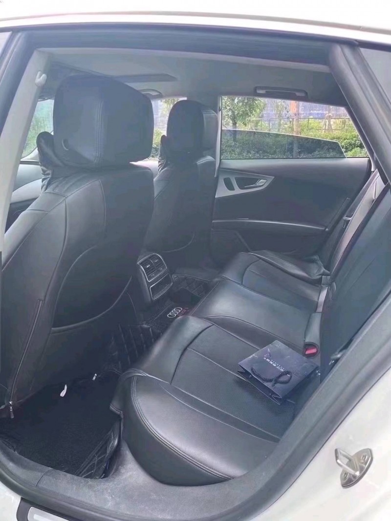 成都18年奥迪A7L3