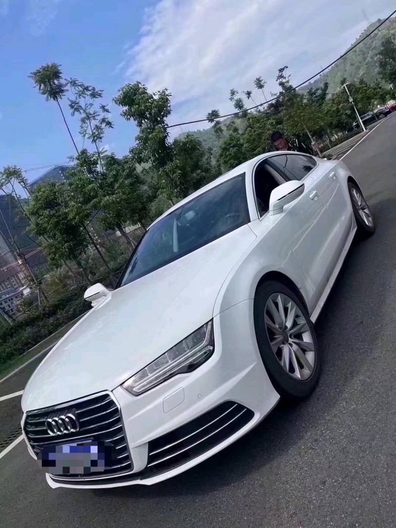 成都18年奥迪A7L2