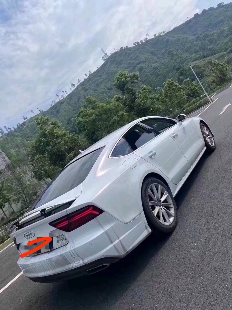 成都18年奥迪A7L5