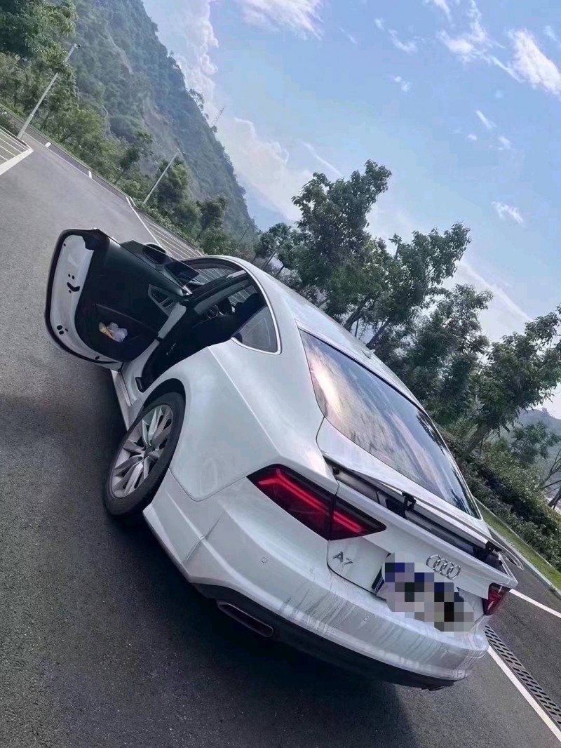 成都18年奥迪A7L6