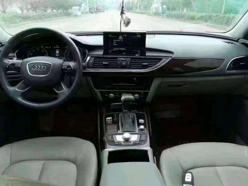 北京13年奥迪A6L5