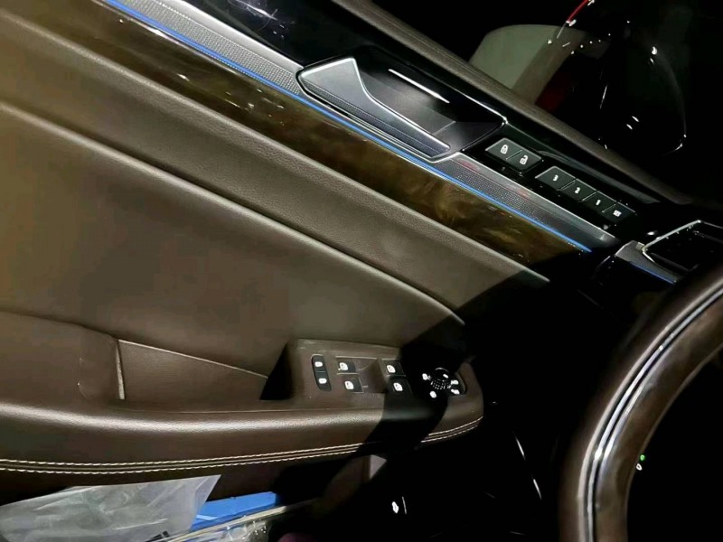 济南18年大众辉昂5