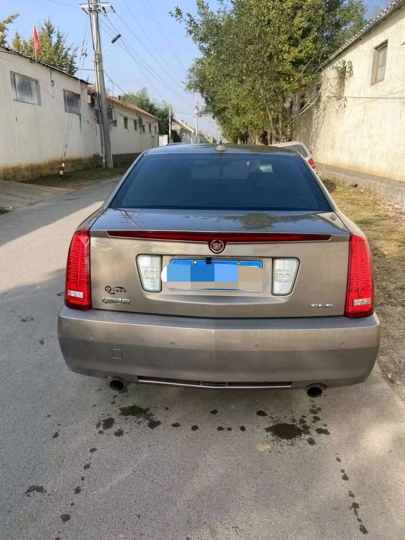 潍坊12年凯迪拉克赛威7