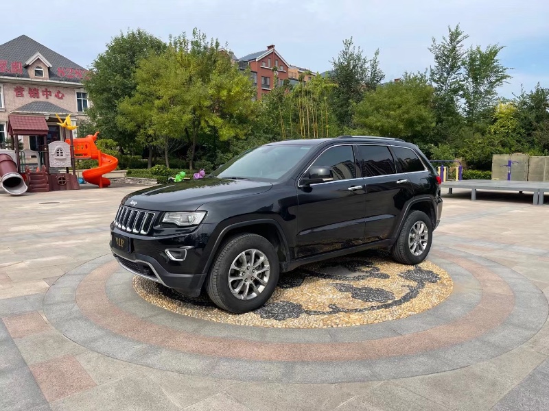 青島16年Jeep大切諾基5