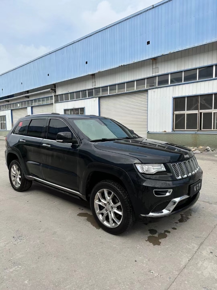 徐州16年Jeep大切諾基5