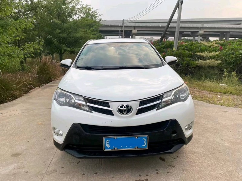 广州15年丰田RAV41