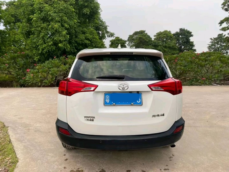 广州15年丰田RAV49