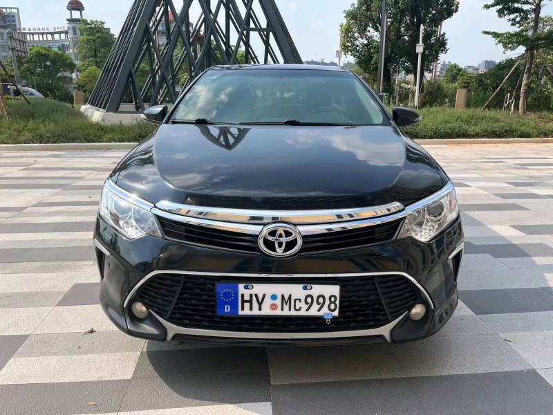 东莞17年丰田凯美瑞1