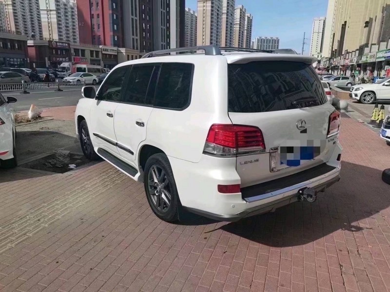 济南16年雷克萨斯LX4