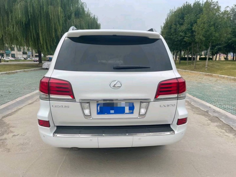 石家庄13年雷克萨斯LX7