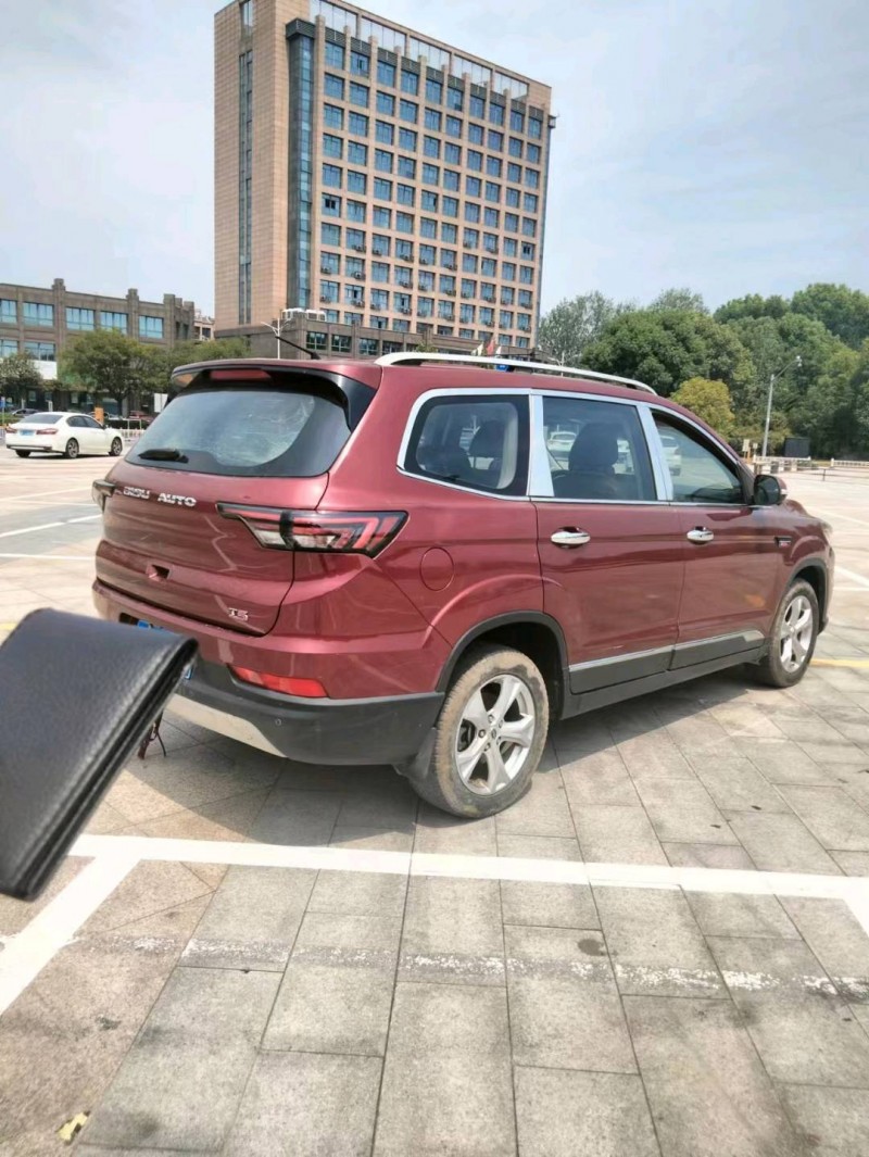 嘉興17年比速汽車T56