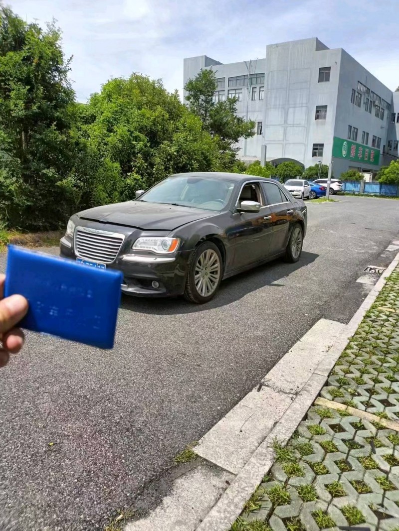 嘉興14年克萊斯勒300C1