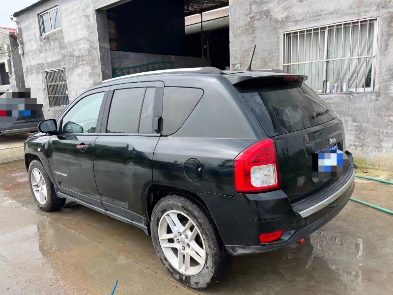 青島13年Jeep指南者8