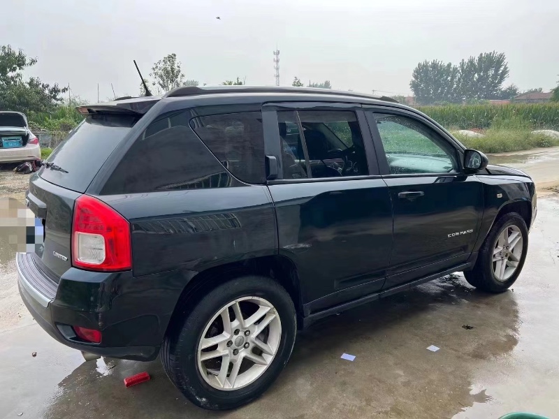 青島13年Jeep指南者7