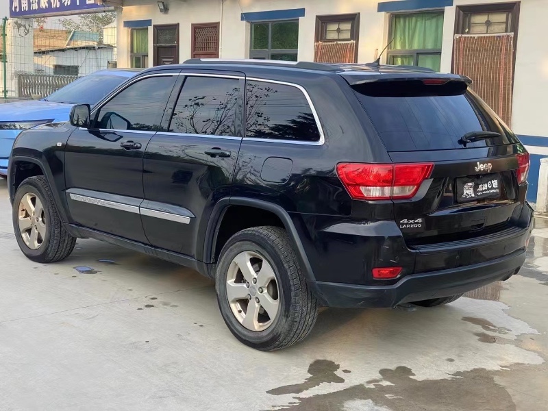 洛陽13年Jeep大切諾基6