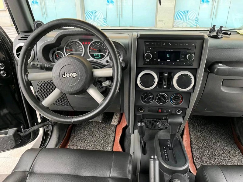 东莞11年Jeep牧马人8