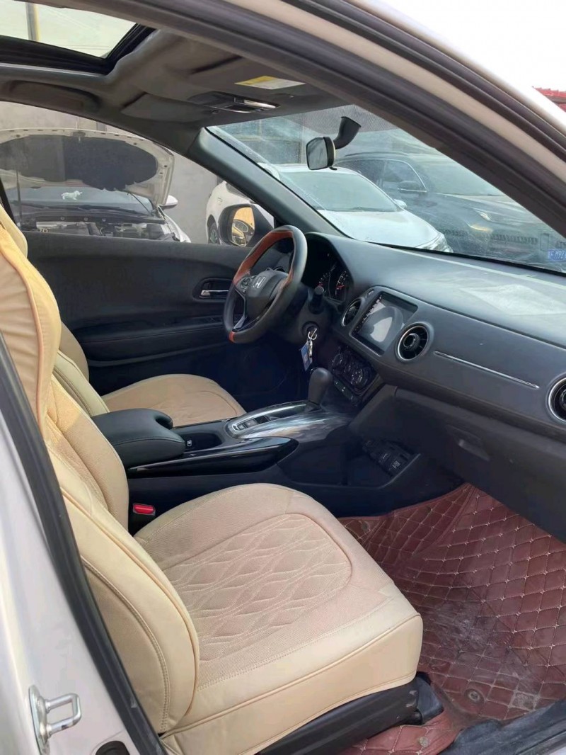 保定19年本田XRV4