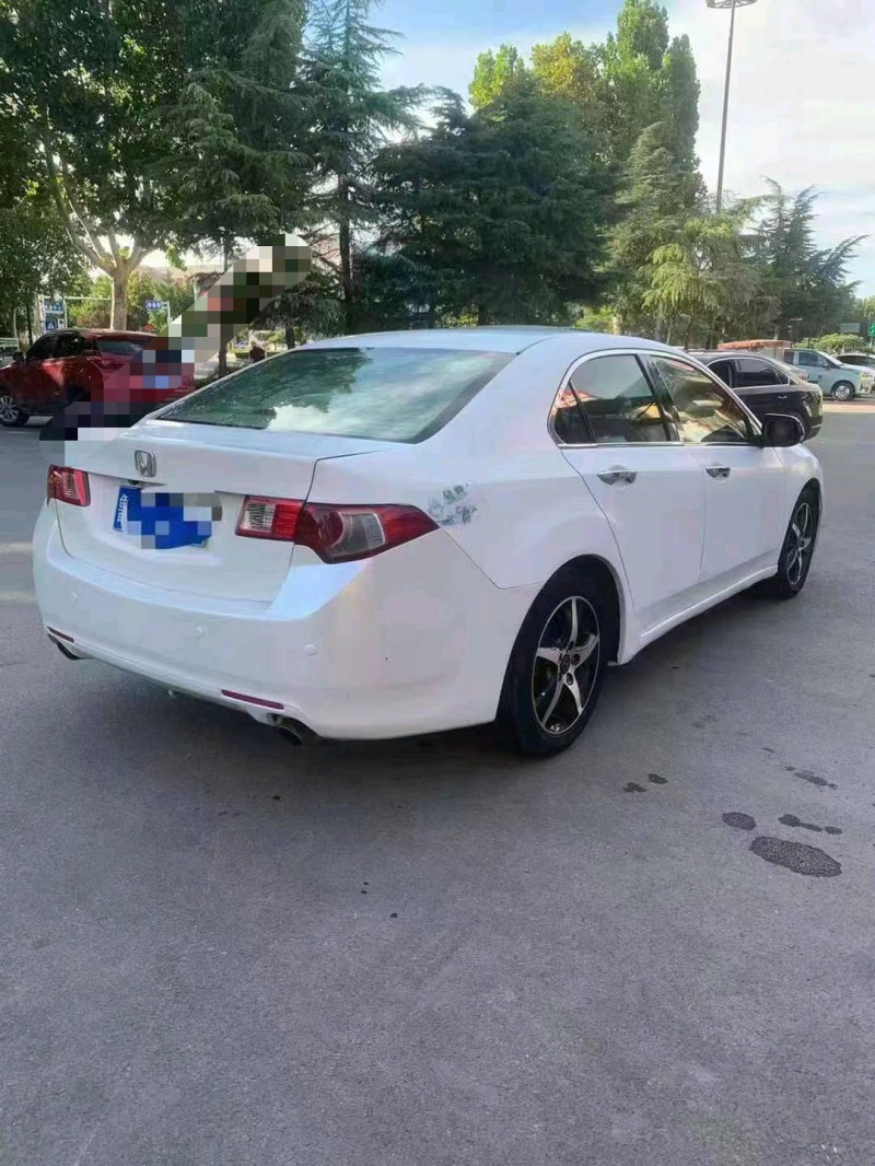 北京11年本田思铂睿4