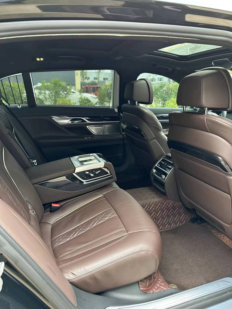 徐州21年宝马7系6