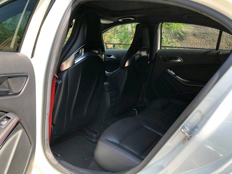 青岛15年奔驰AMG5