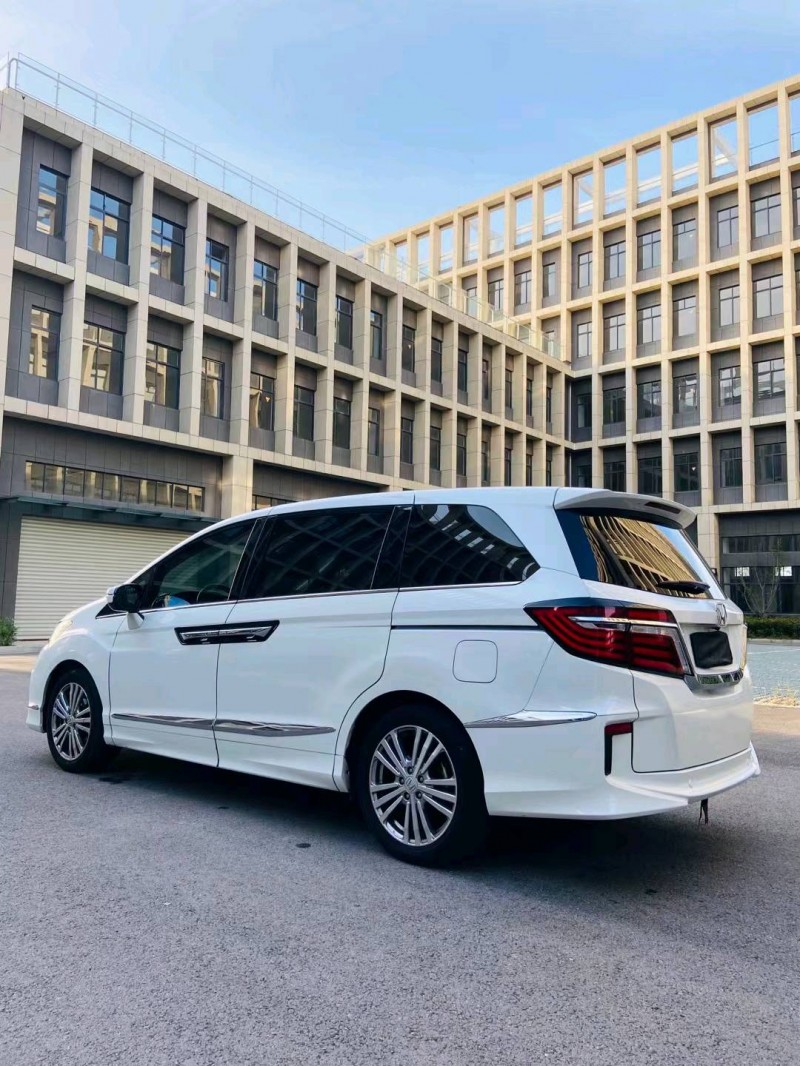 徐州18年本田艾力绅7