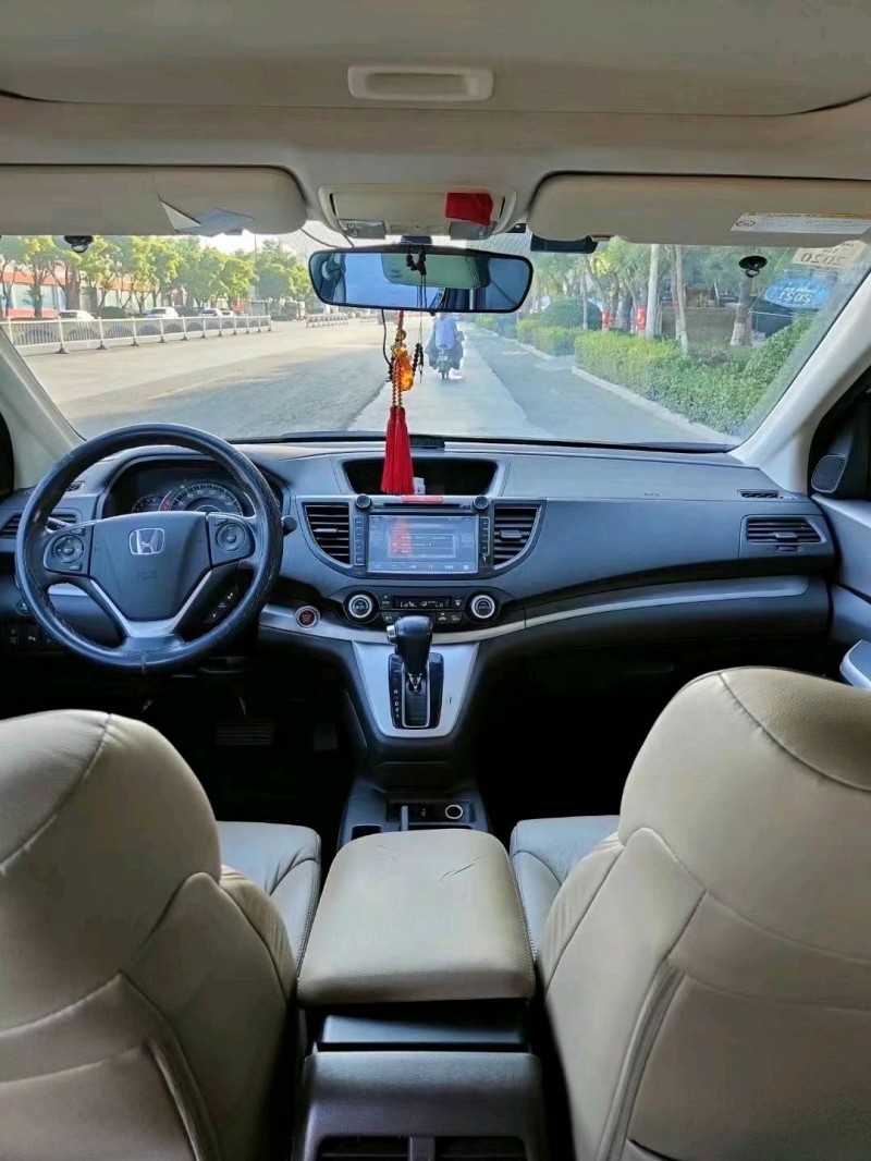 青岛13年本田CRV4